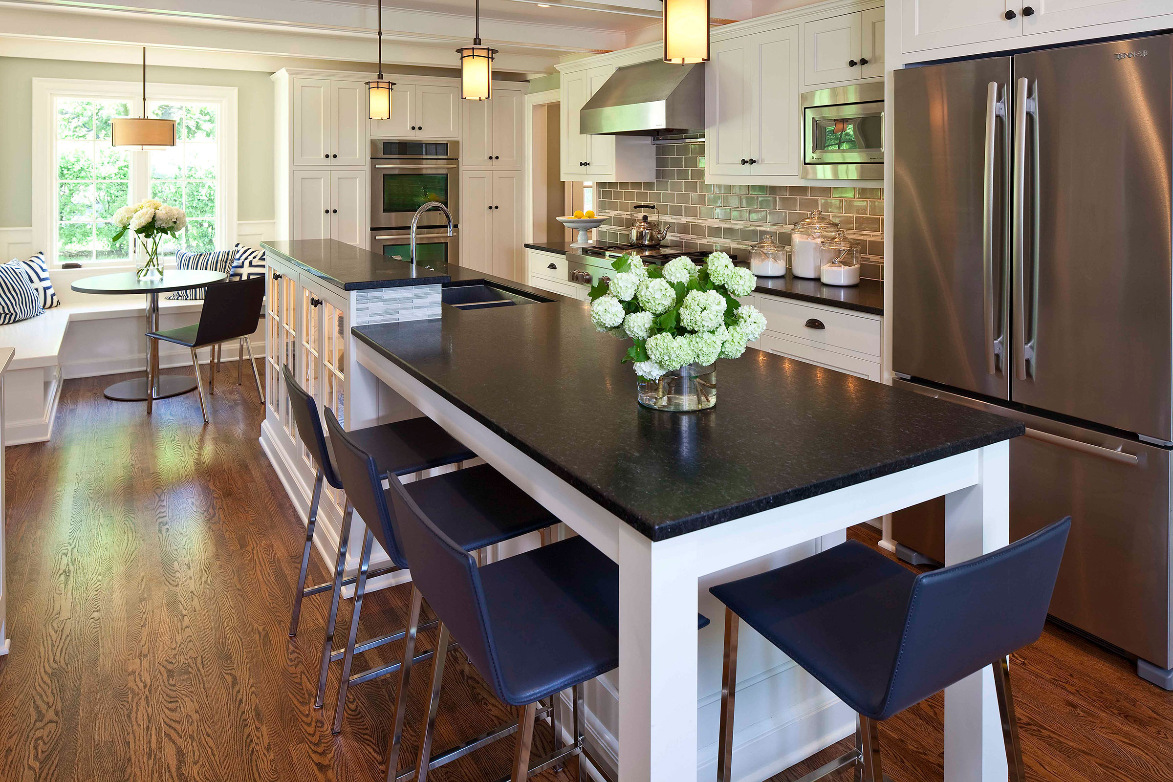 Island Seating with Granite Countertops